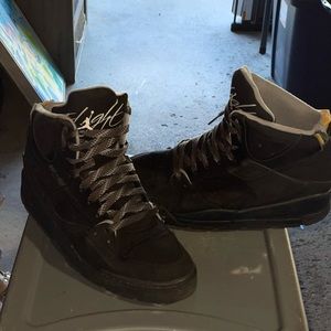 Jordan flight boots